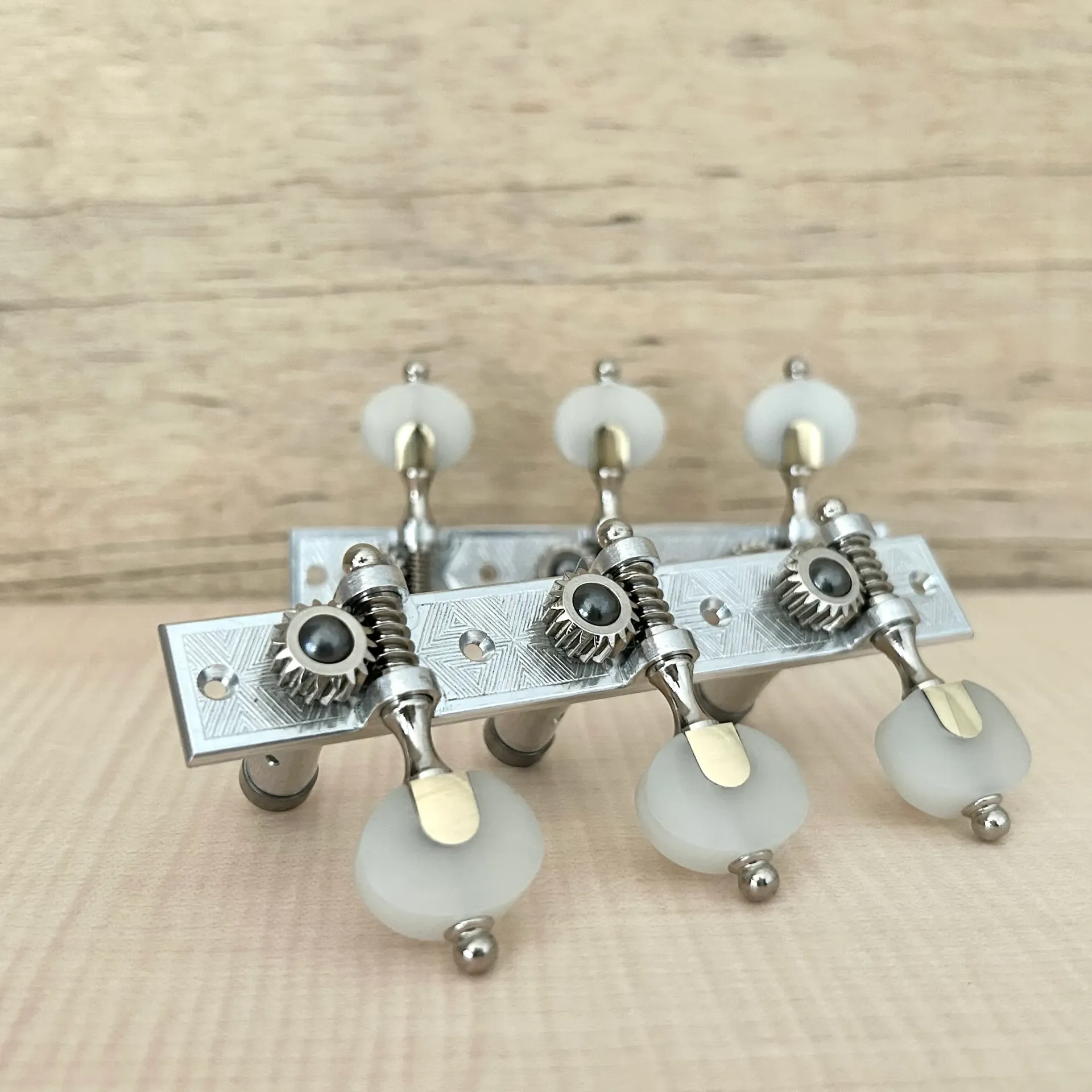 TARRAXA VIOLAO 6 E M6ALGL PGB SEN - Lisa - STA Resina Branca